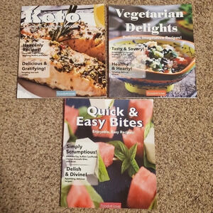 Food We Love Keto Vegetarian Cookbooks Bundle 3